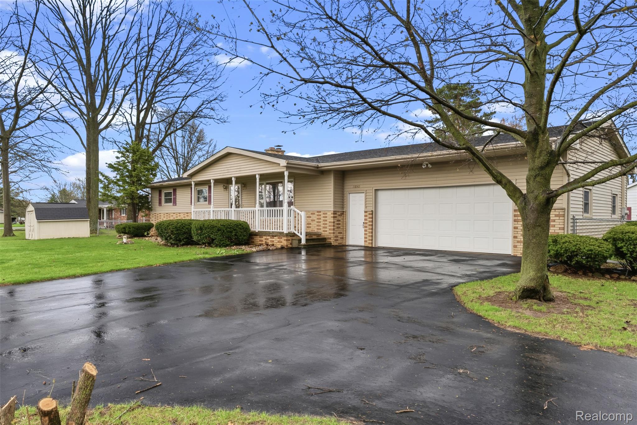 11840 Woodland Drive