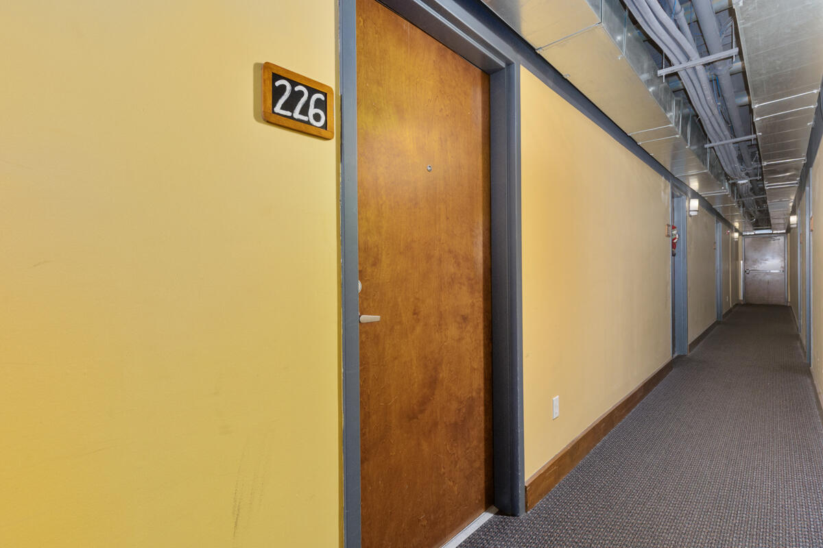 600 Broadway Avenue NW 226