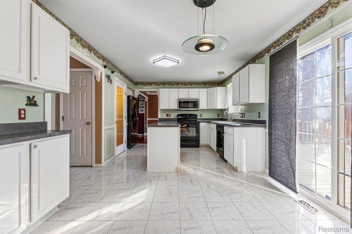 8886 Stonebridge Court