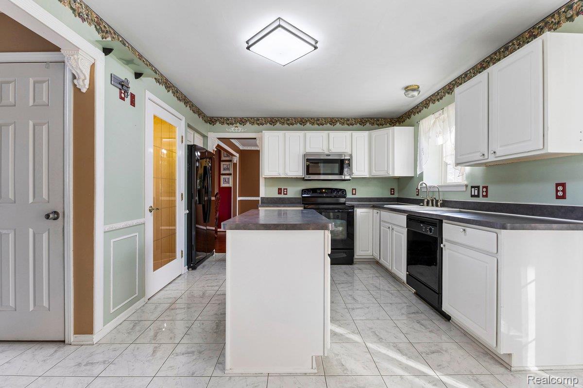 8886 Stonebridge Court