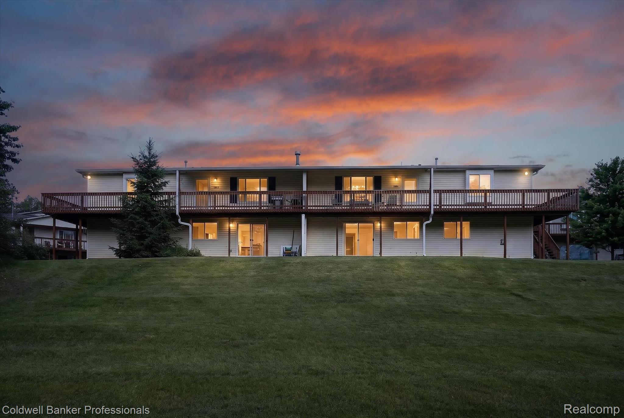 9533 Overlook Court
