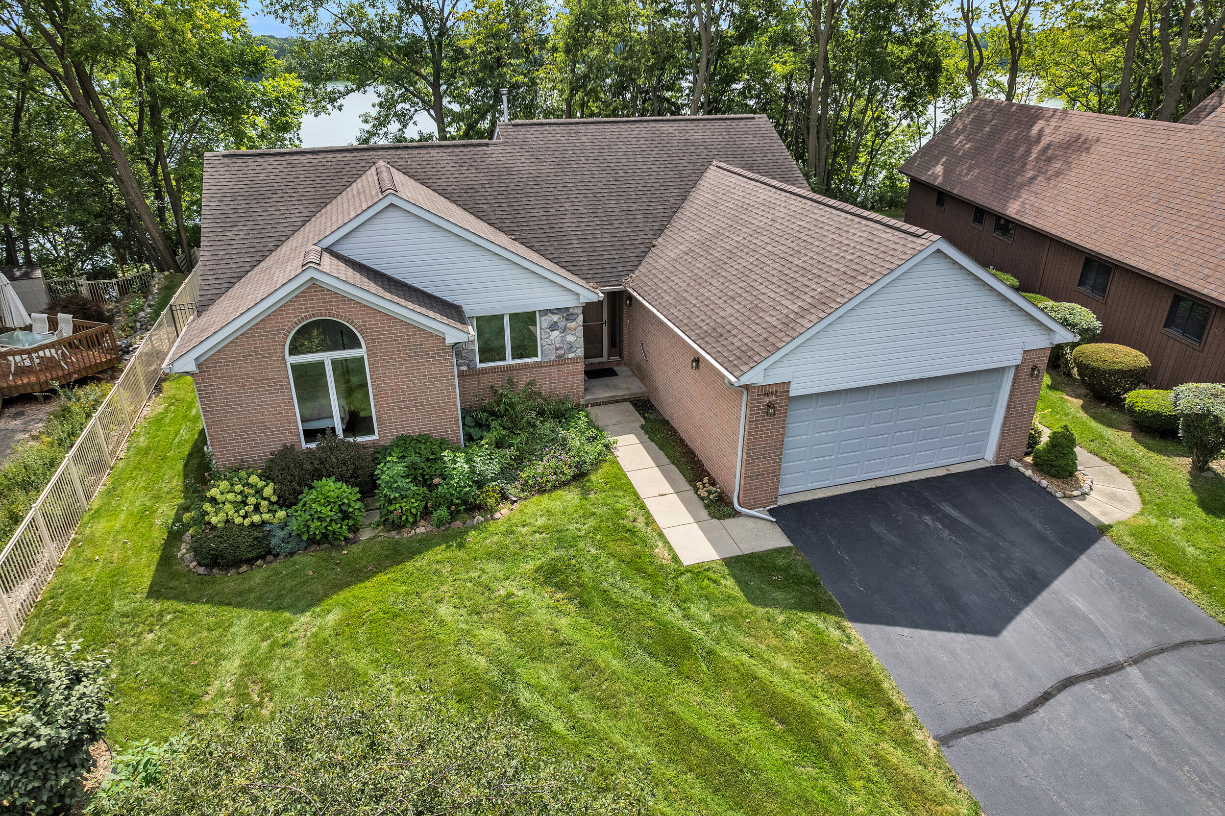 1092 Grove Road