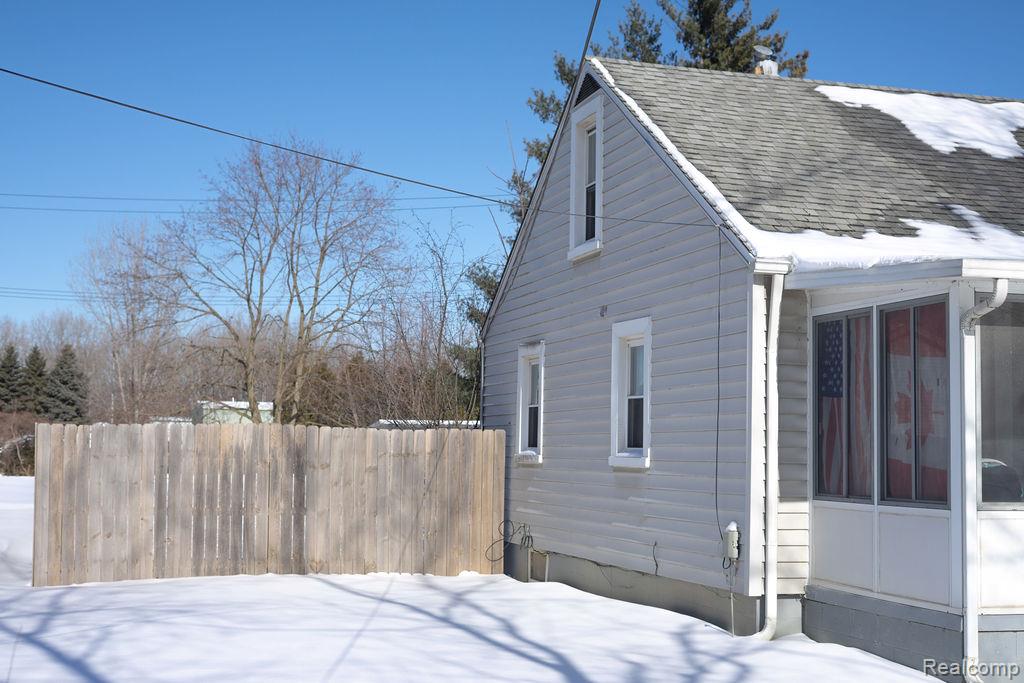 21018 Huron River Drive