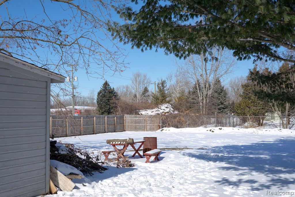 21018 Huron River Drive