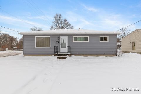 Photo of 4191 Oriole Avenue SW, Wyoming City, MI 49509 (MLS # 65025061905)