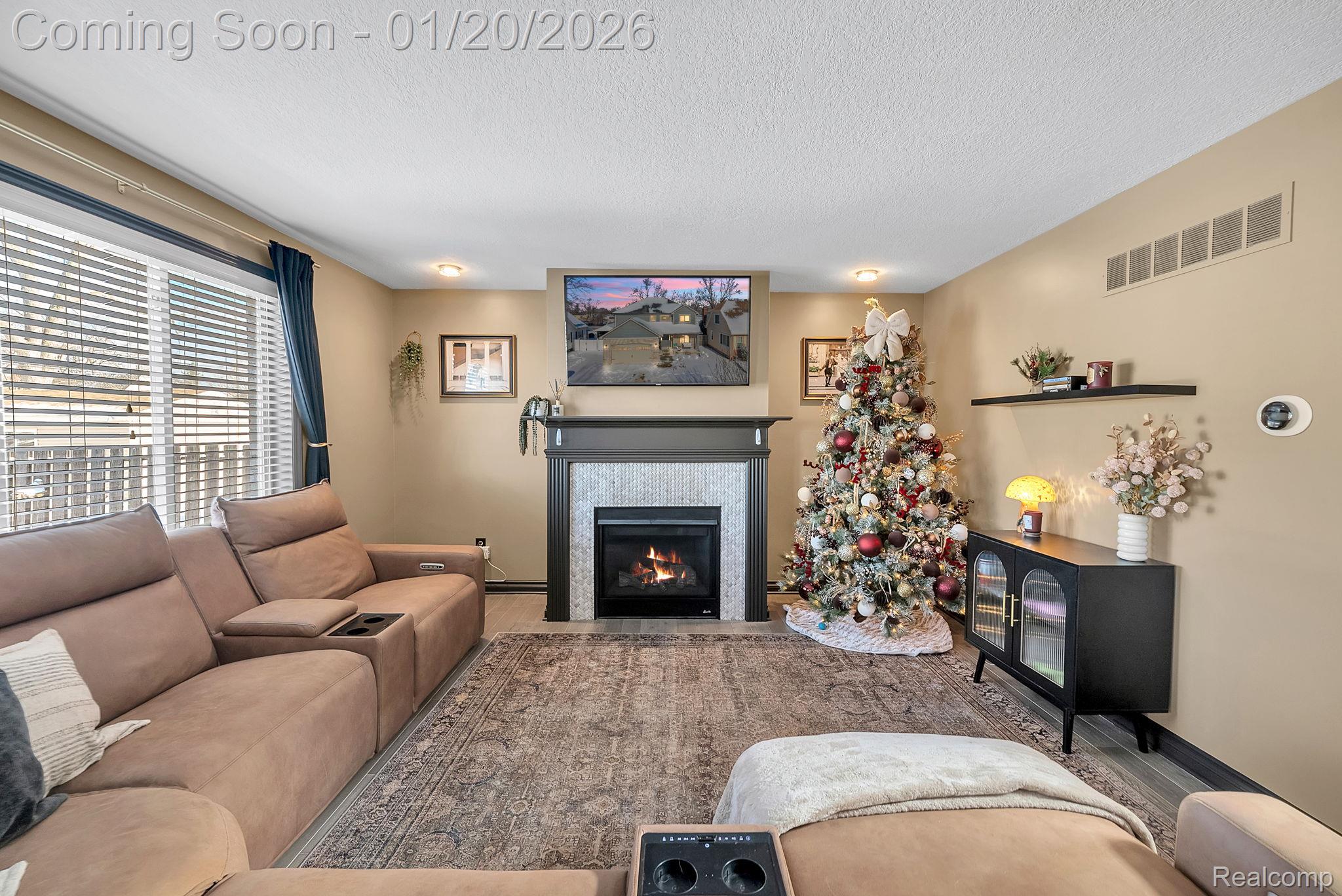 22625 Ridgeway Street