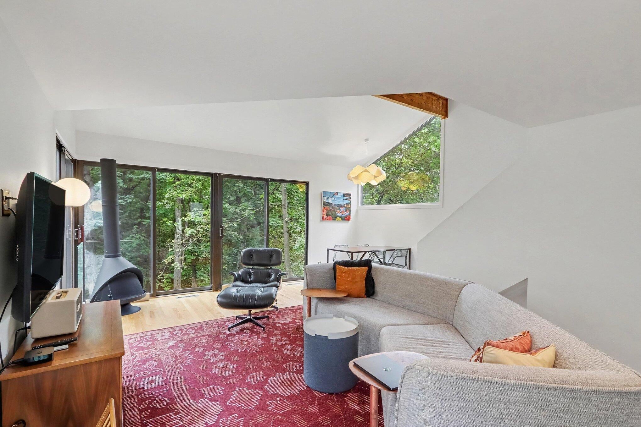 2119 Glenwood Drive