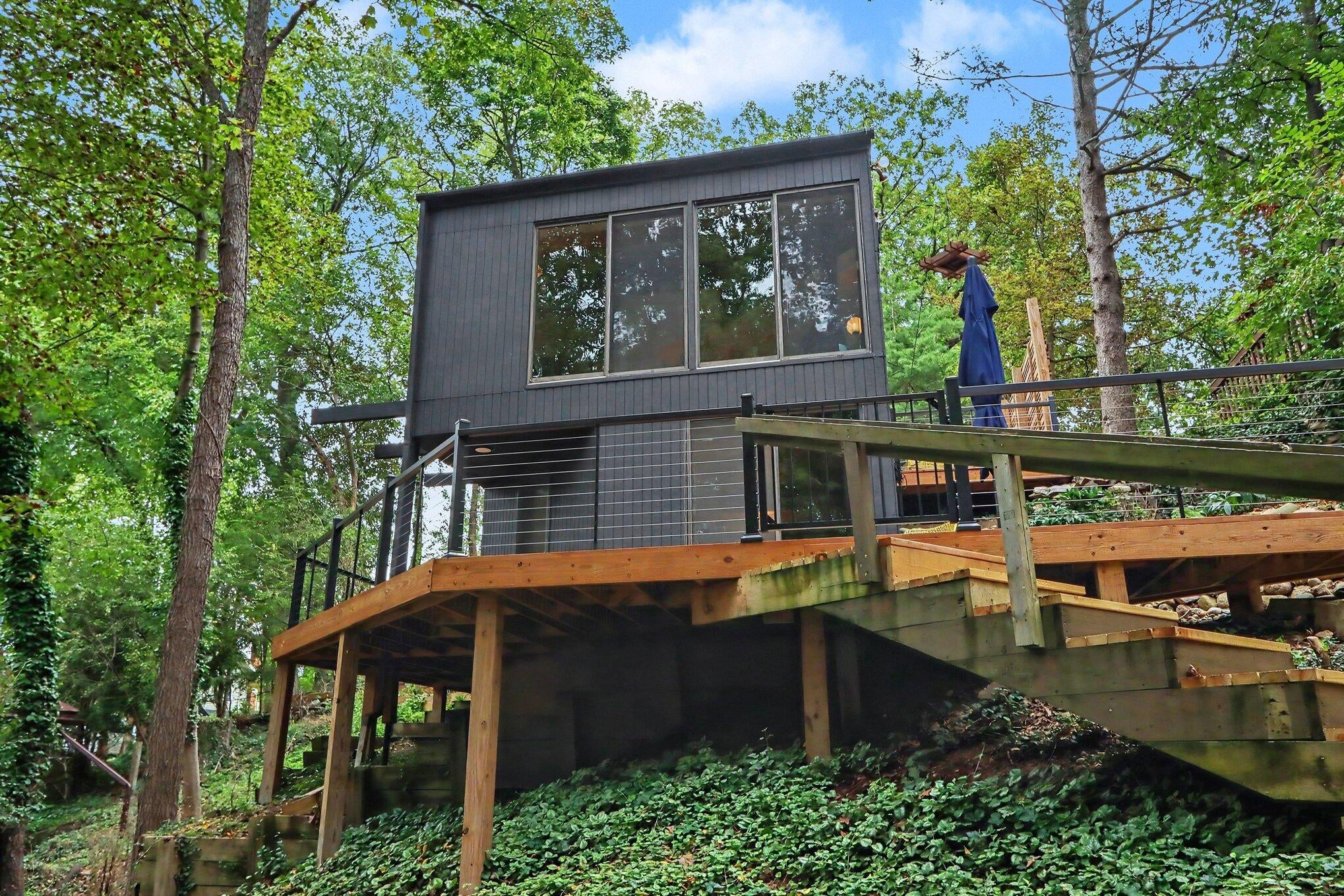 2119 Glenwood Drive
