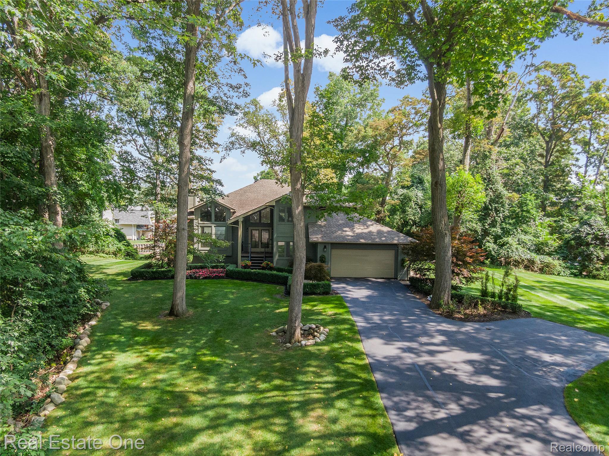 9929 Curie Lane