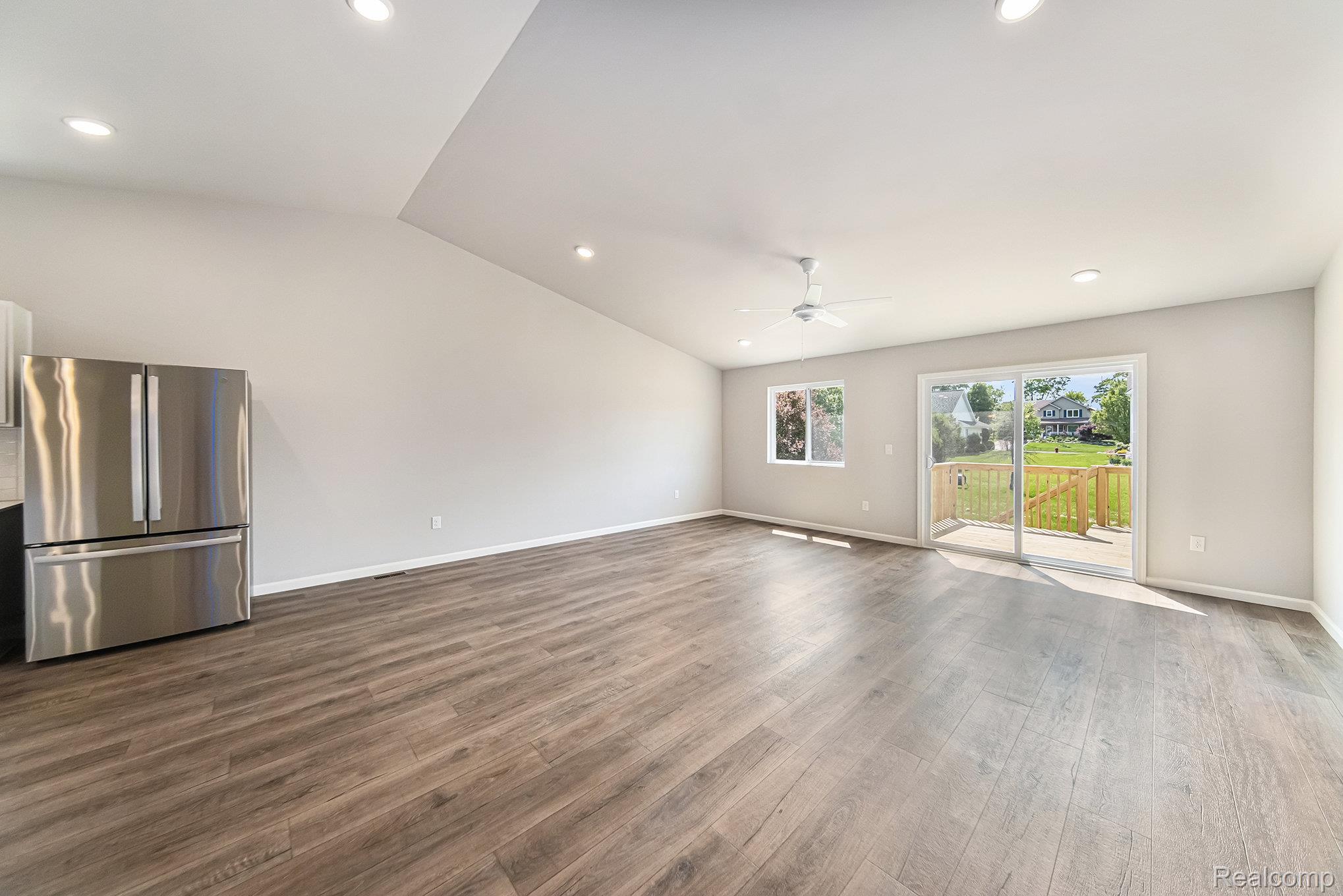 172 WOODLAND Way