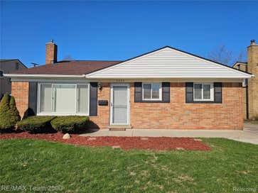 8035 Donna Street Westland City MI 48185