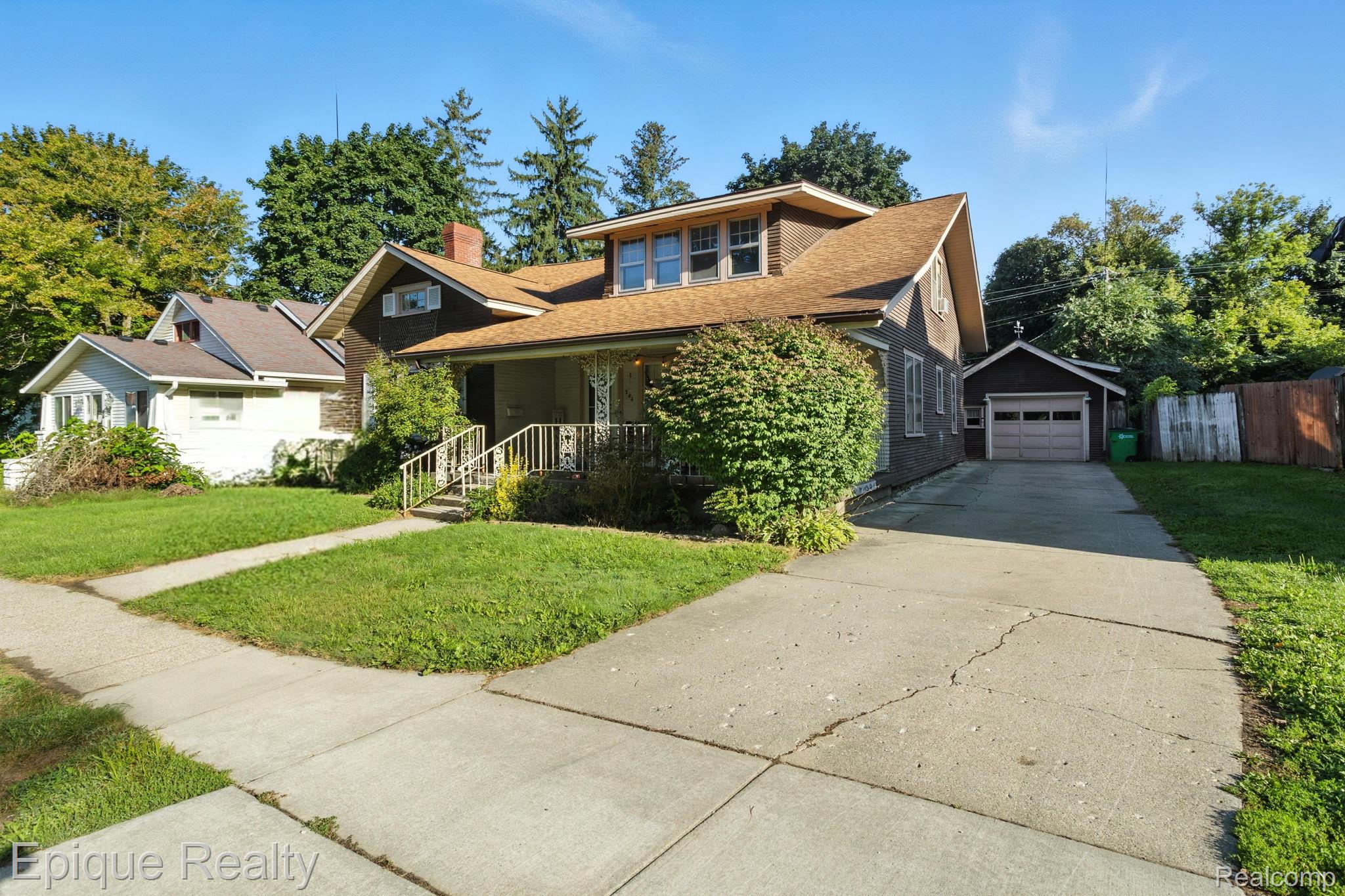 203 E Mechanic Street