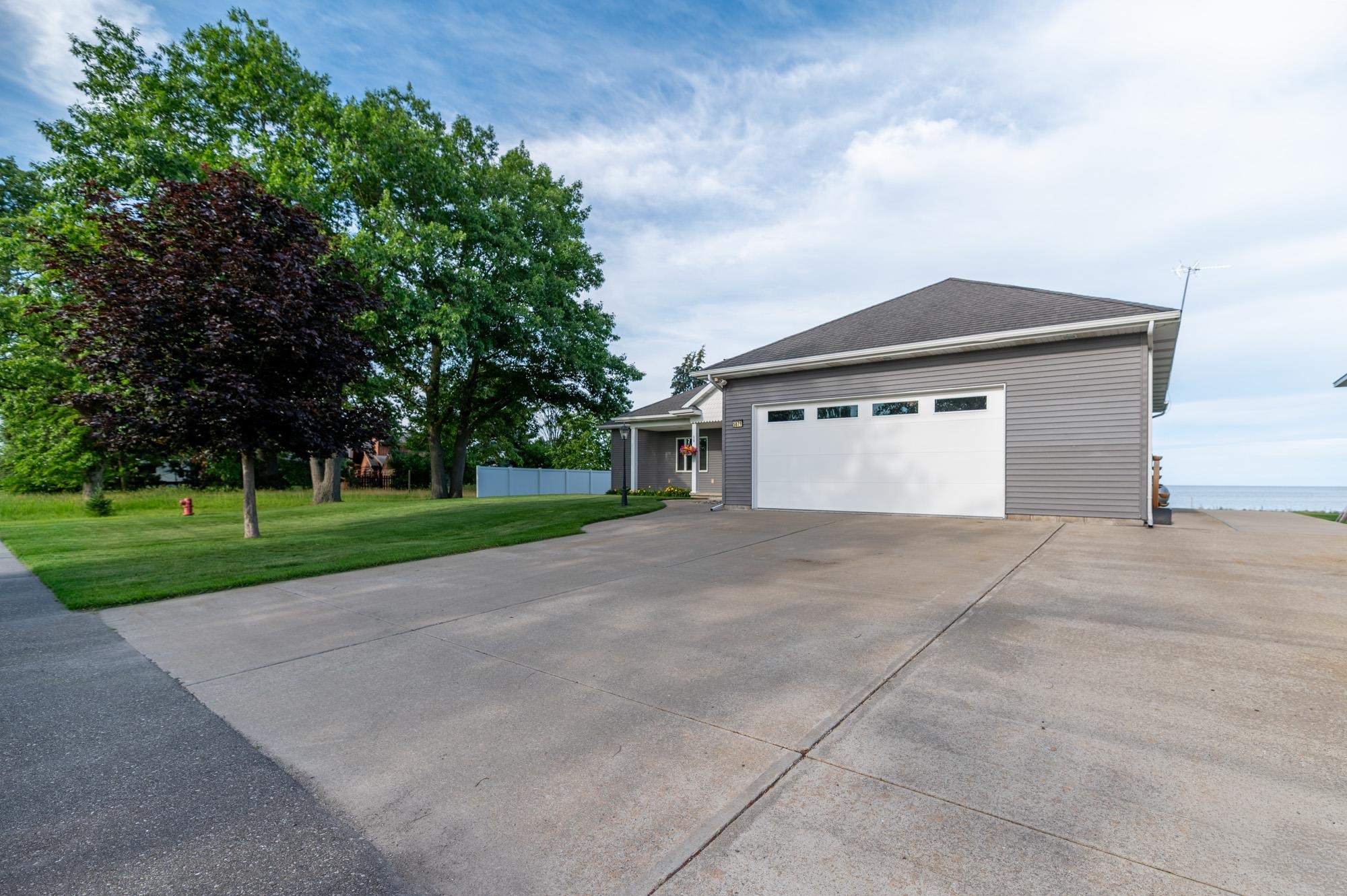 5871 Sandy Drive