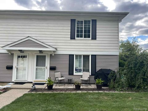 38066 Sherwood Street Westland City MI 48185