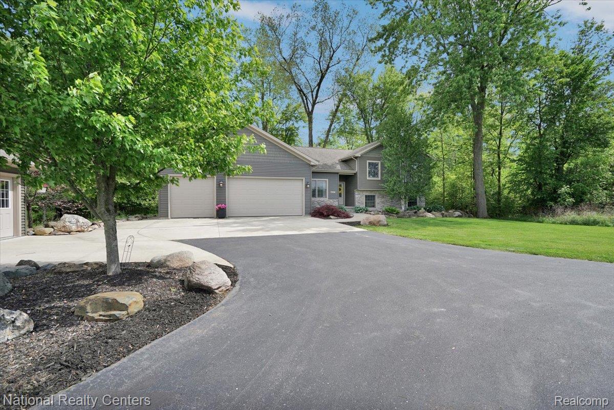 5257 Brookshire Drive