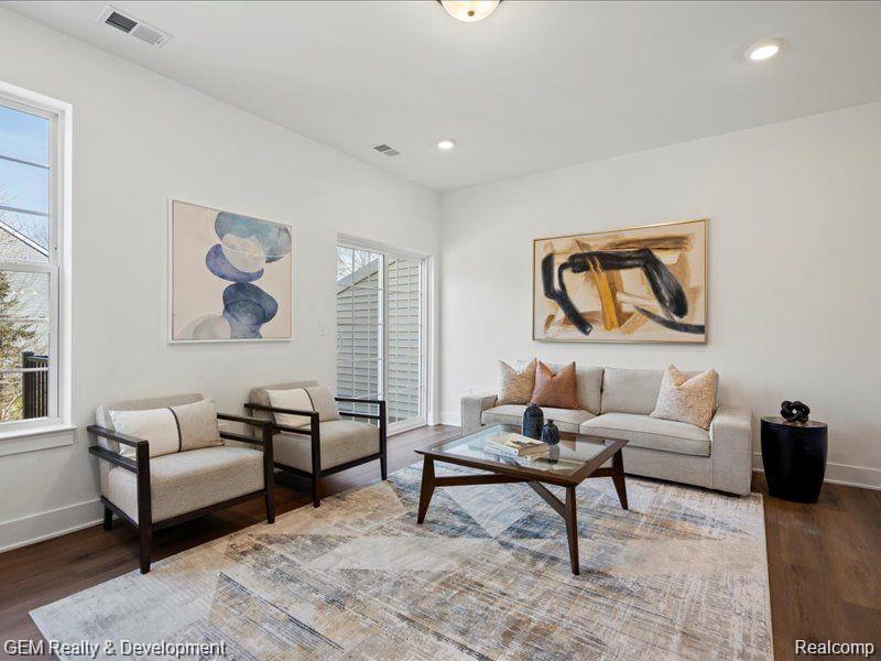 555 Village Lane