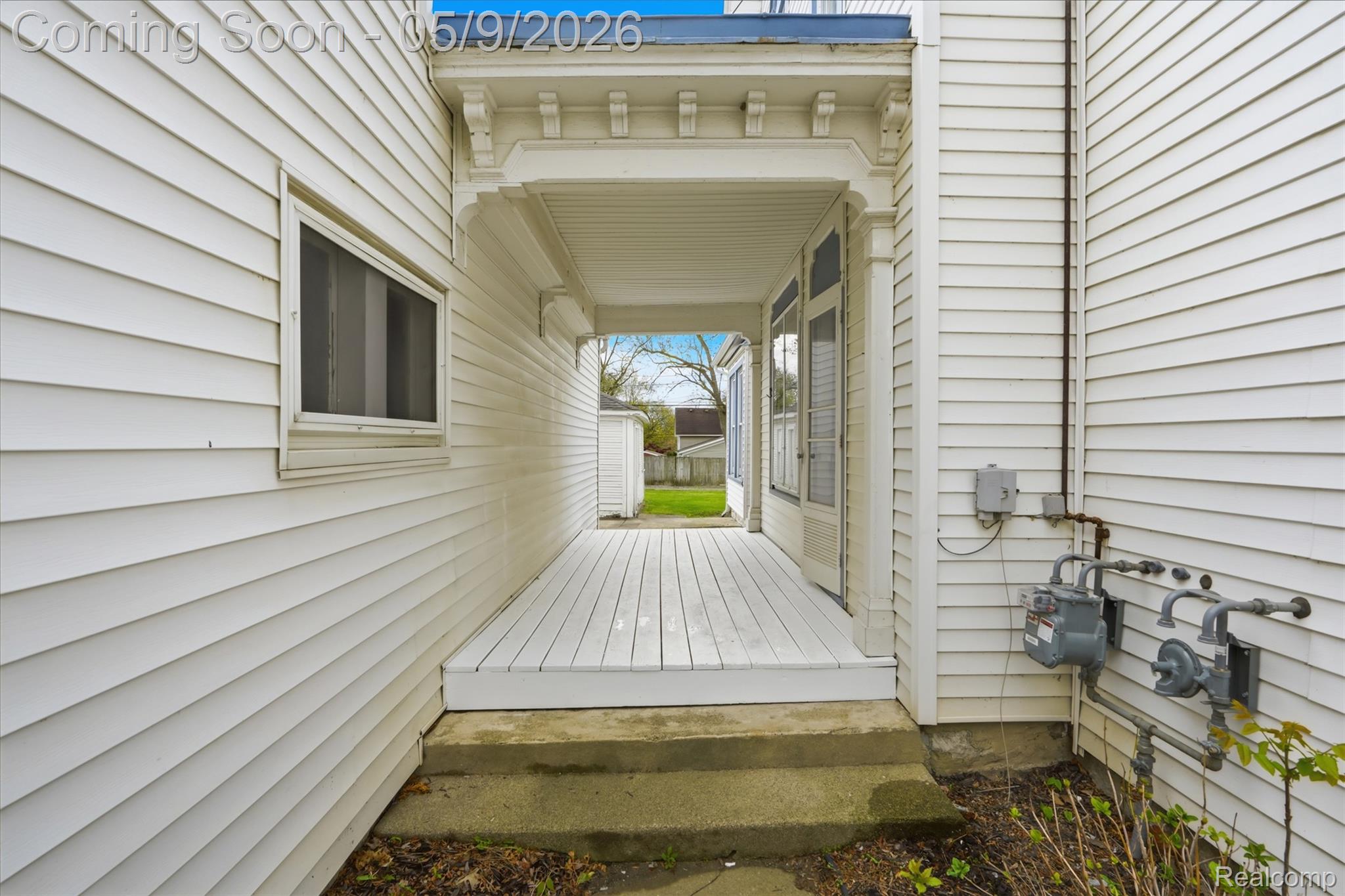 26249 E Huron River Drive