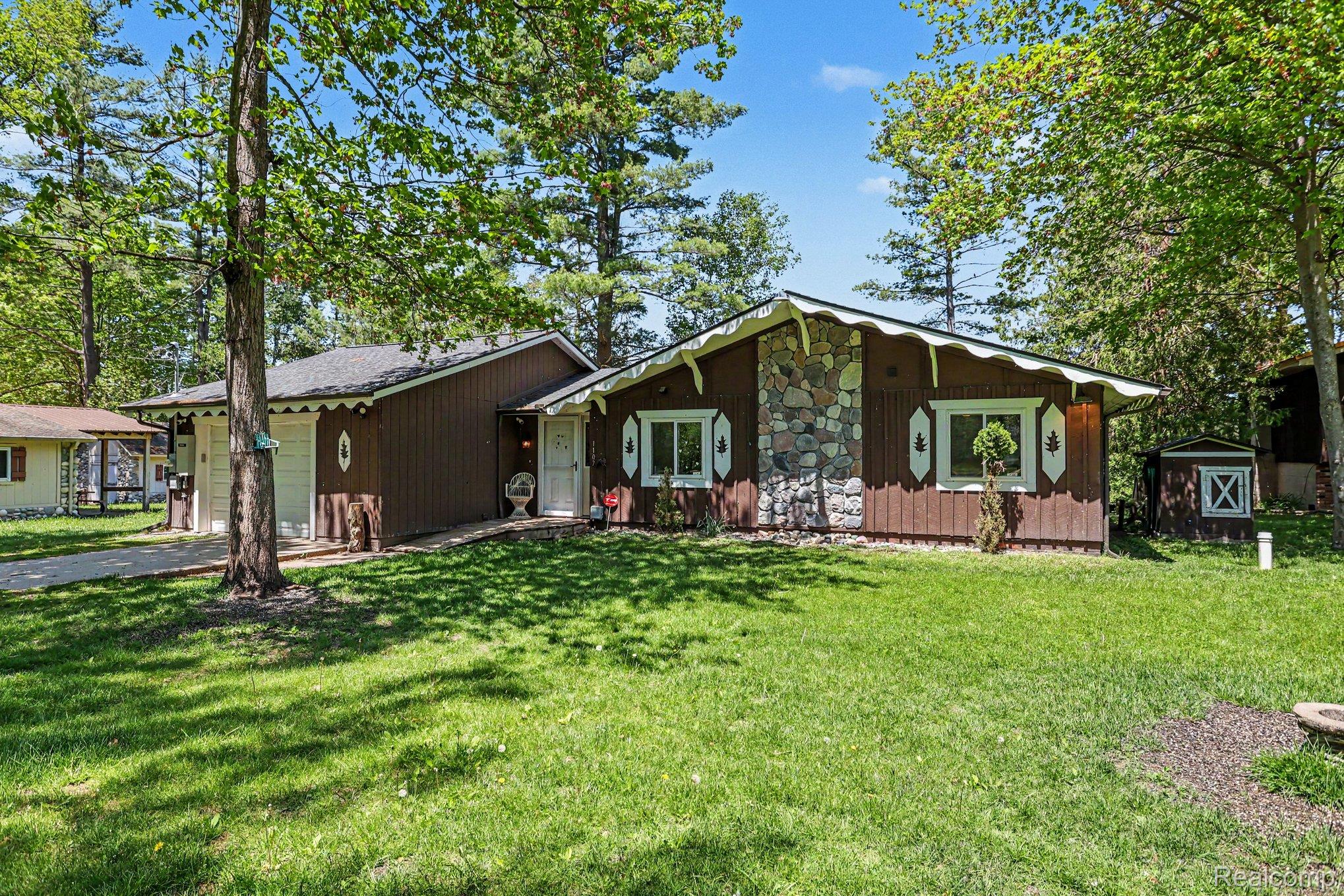 1107 Northern Trail