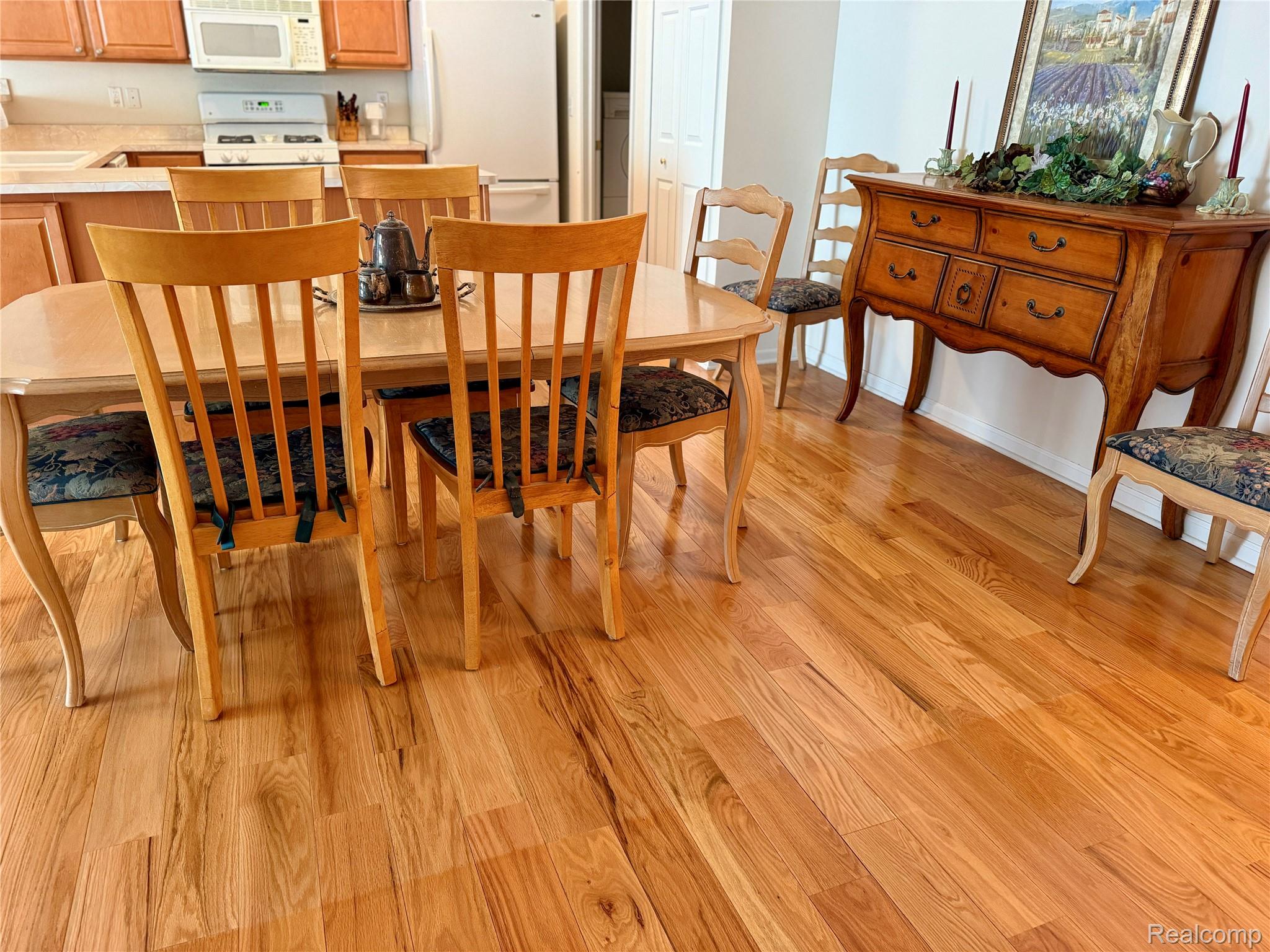 2251 Crystal Crossing Drive 12