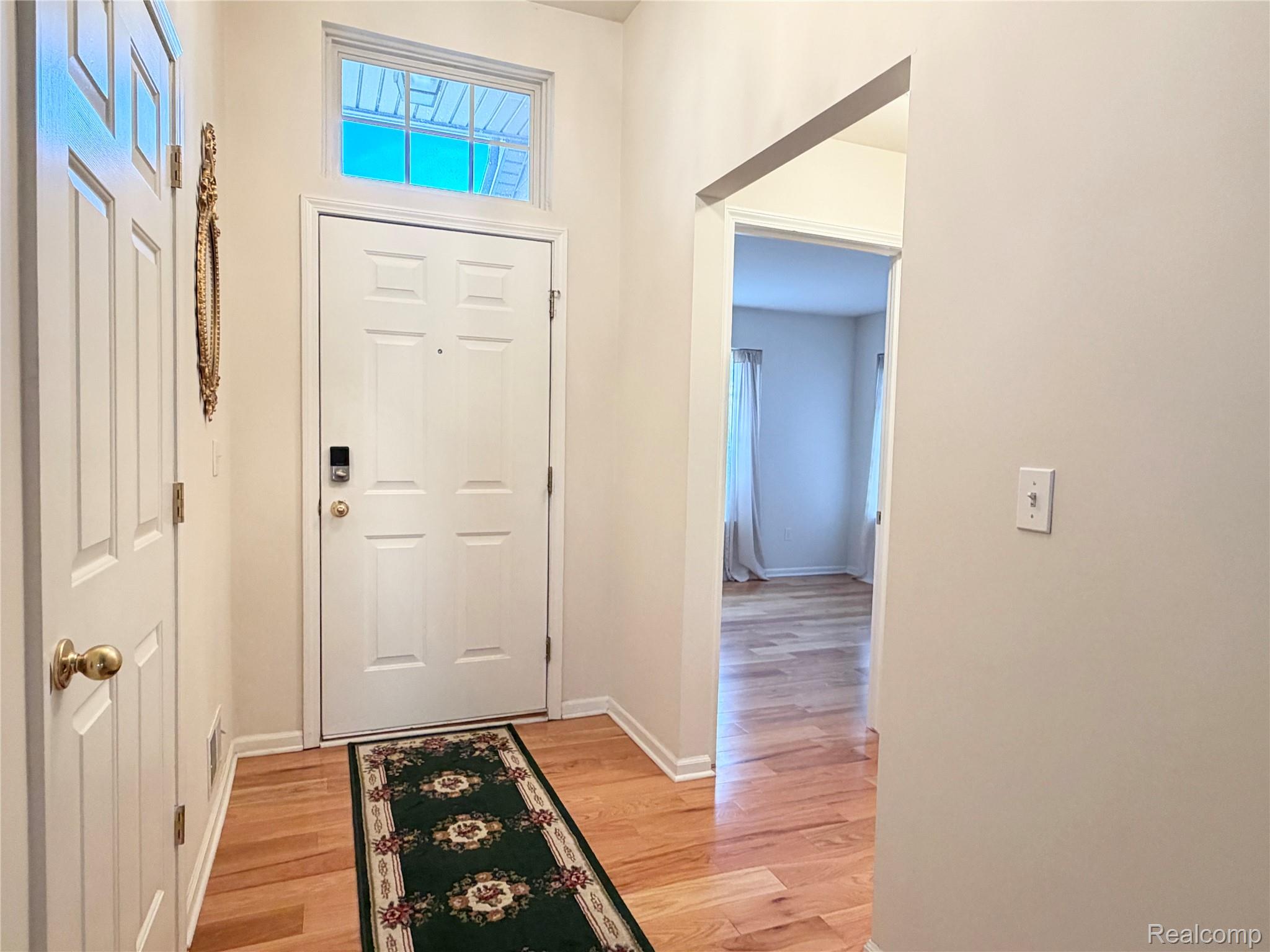 2251 Crystal Crossing Drive 12