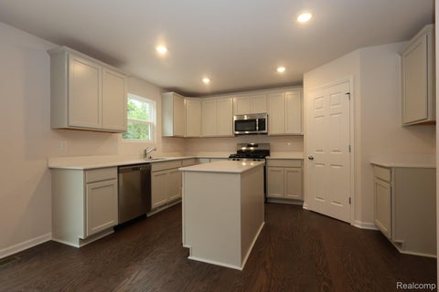 Tiny photo for 4182 Cedar Lane, Grand Blanc Charter Township, MI 48439 (MLS # 20261085162)