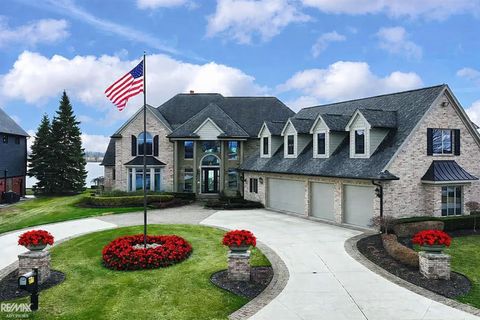 501 Lathrop Avenue Algonac City MI 48001