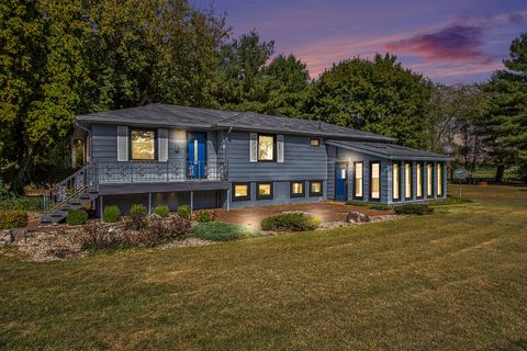 5869 River Road Sodus Township MI 49126