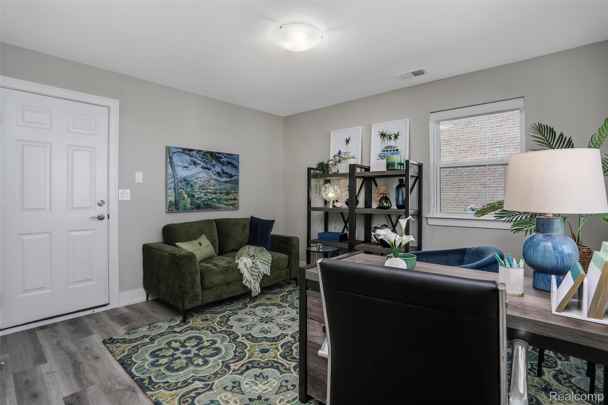 735 Canterbury Lane
