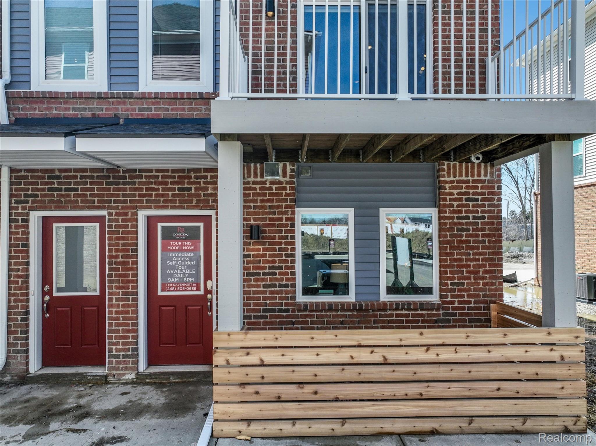 735 Canterbury Lane