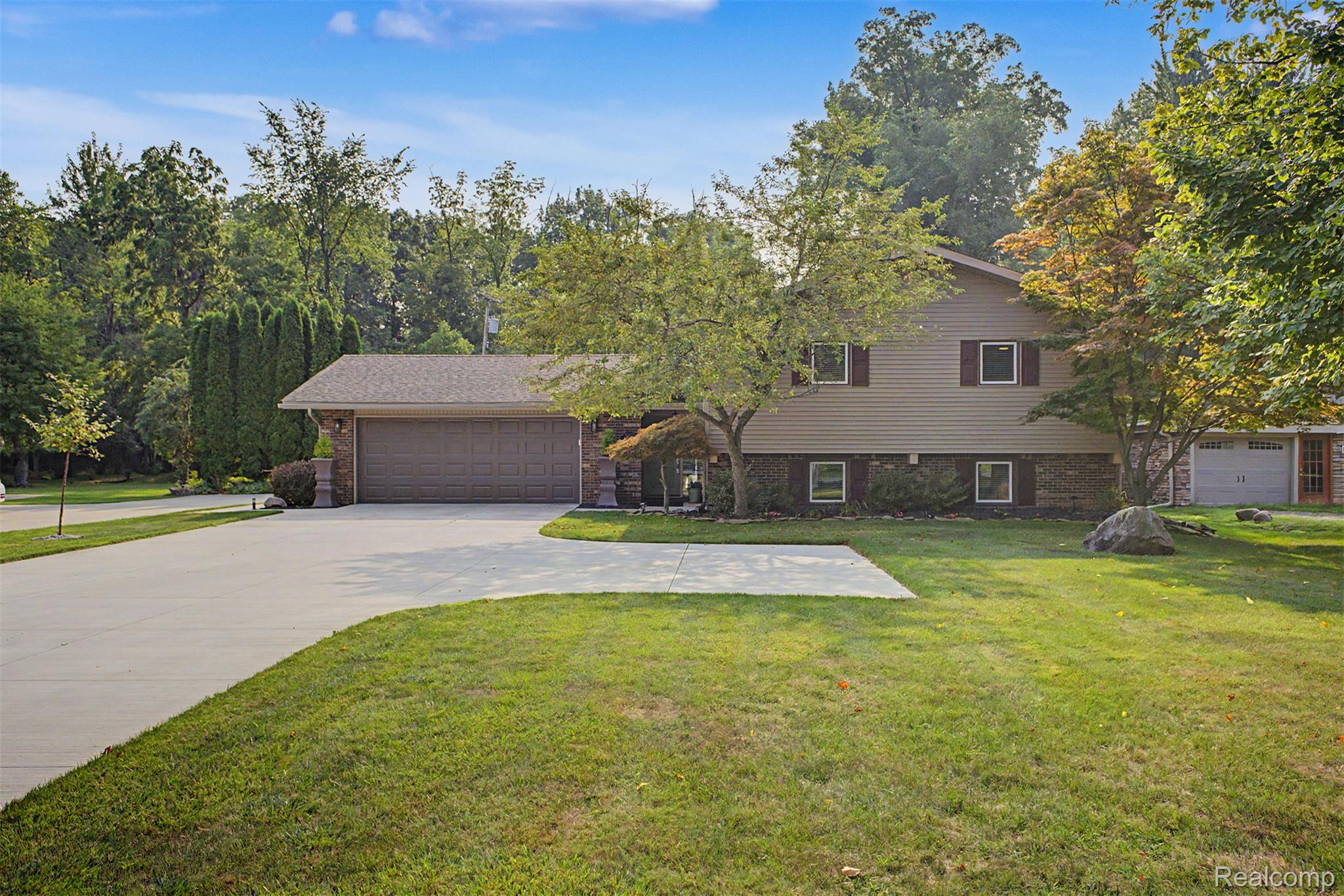 21055 Parke Lane