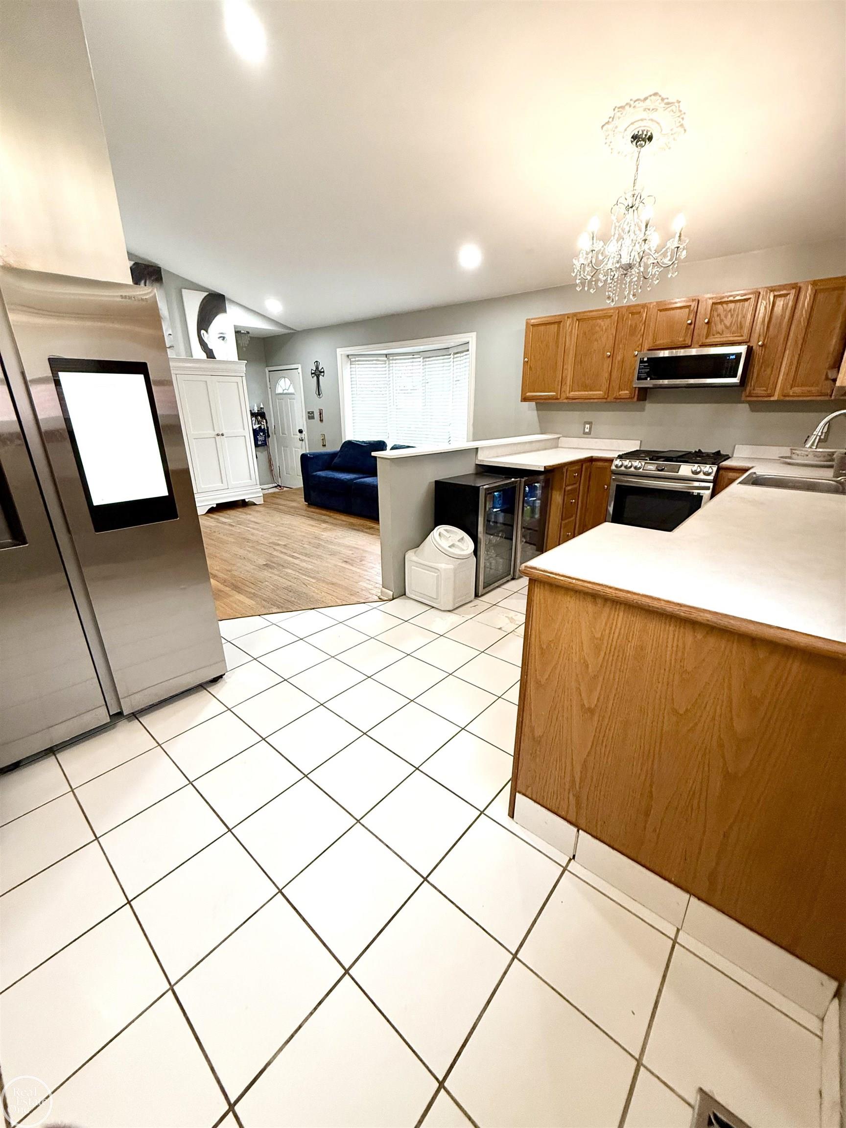 22500 Raymond Street