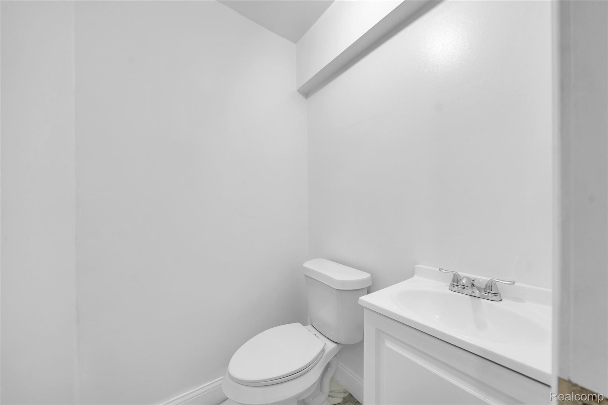 Harrison Charter Township, Michigan 48045, United States, 3 Bedrooms Bedrooms, ,3 BathroomsBathrooms,Residential,Active,157842