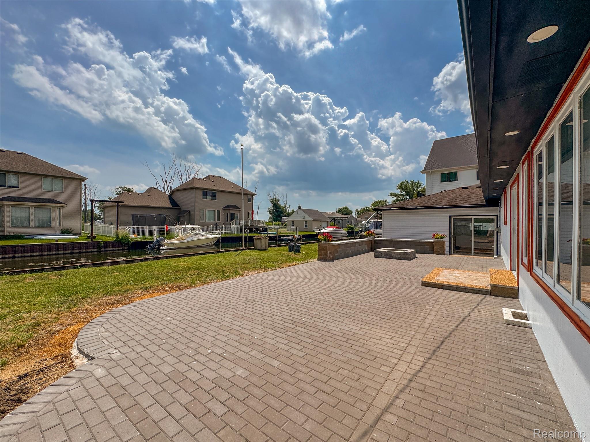 Harrison Charter Township, Michigan 48045, United States, 3 Bedrooms Bedrooms, ,3 BathroomsBathrooms,Residential,Active,157842