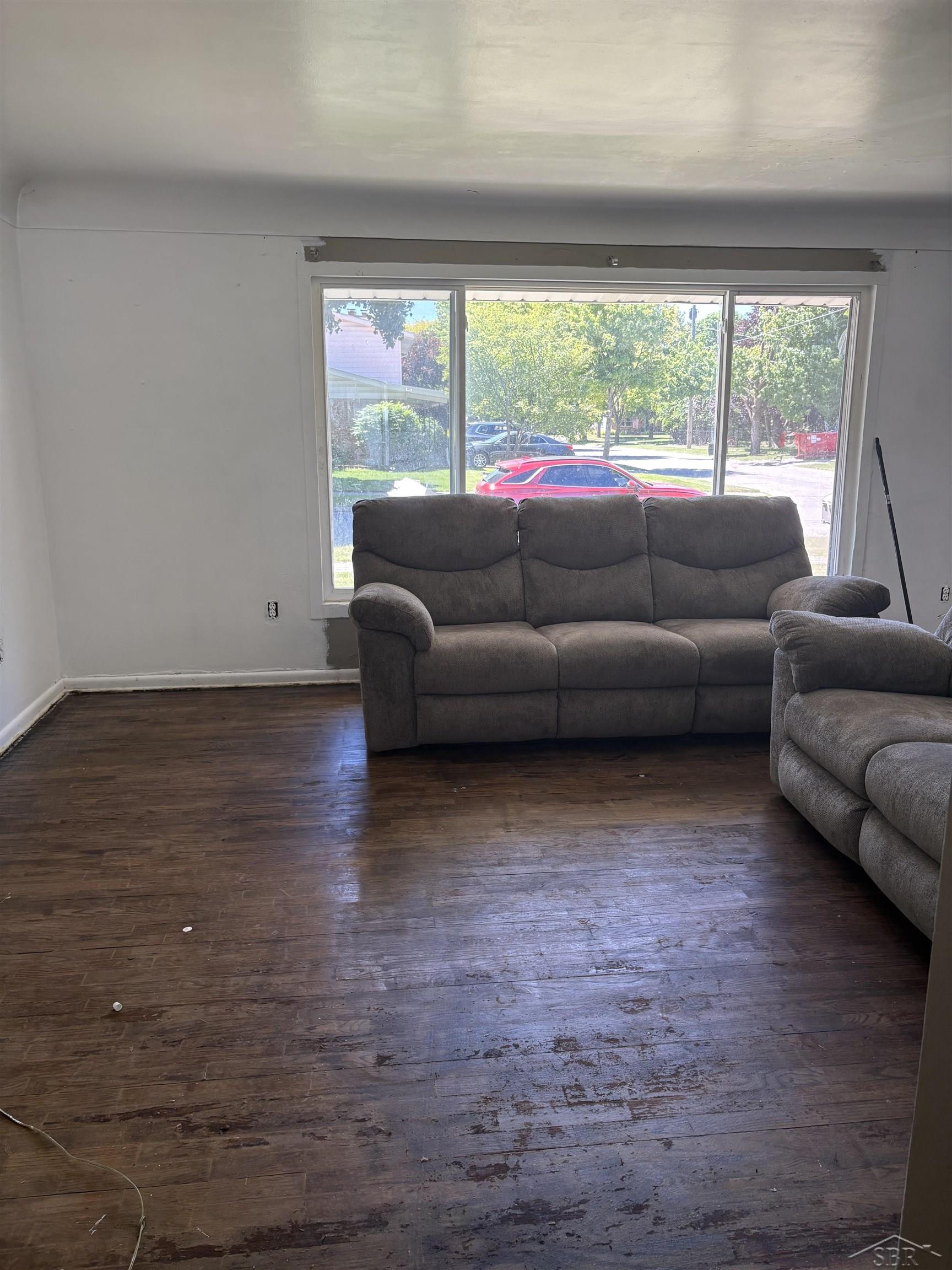 2518 Whitemore Place