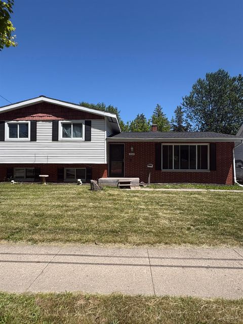 Photo of 2518 Whitemore Place, Saginaw City, MI 48602 (MLS # 61050209548)