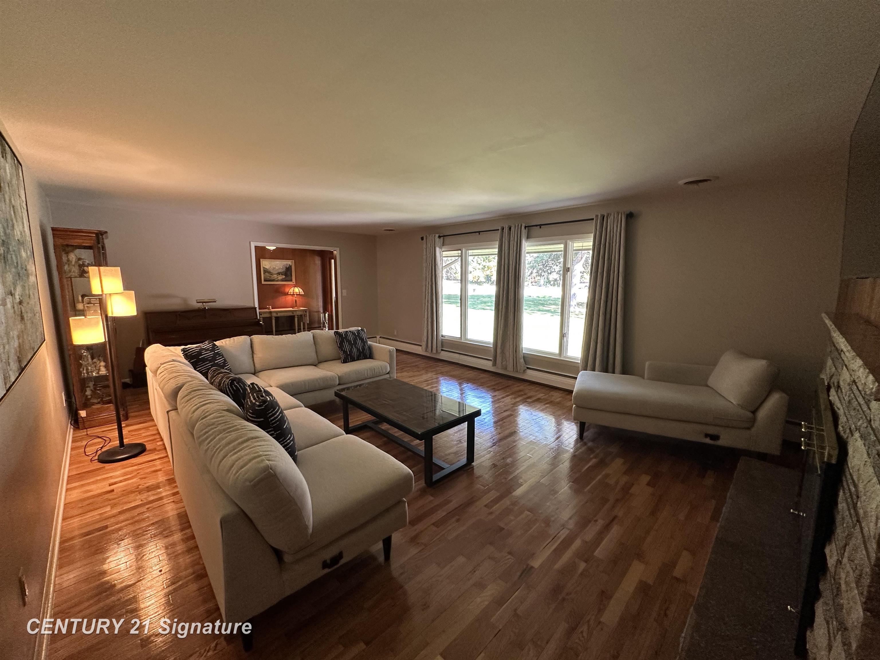 5521 Sugar Bush Lane