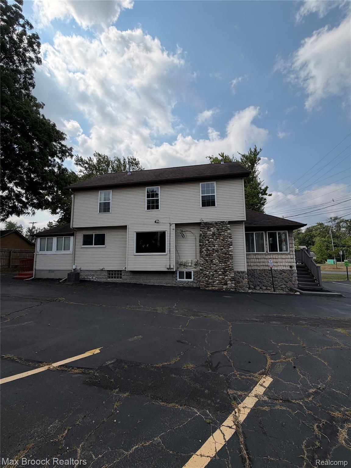 1711 Cass Lake Road