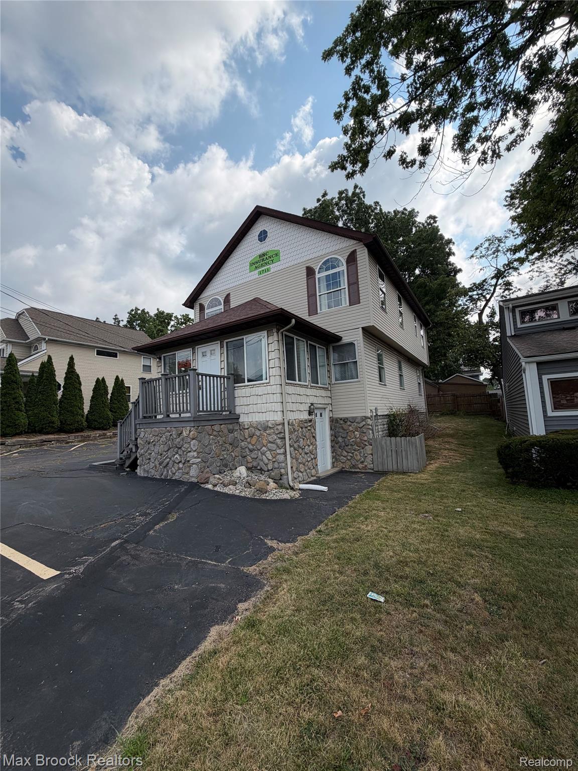 1711 Cass Lake Road