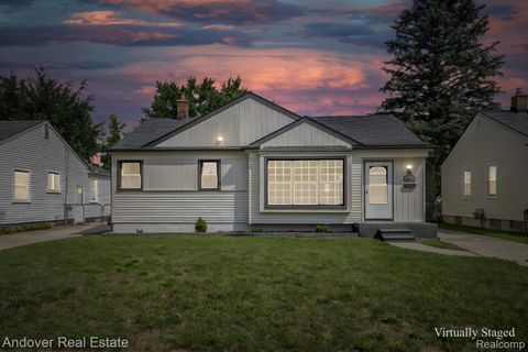 30924 Barton Street Garden City City MI 48135