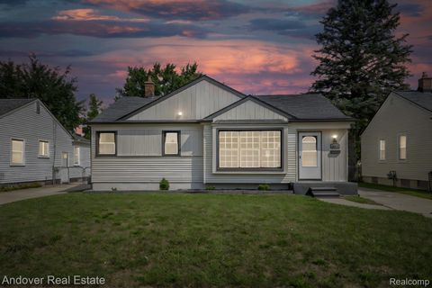 30924 Barton Street Garden City City MI 48135