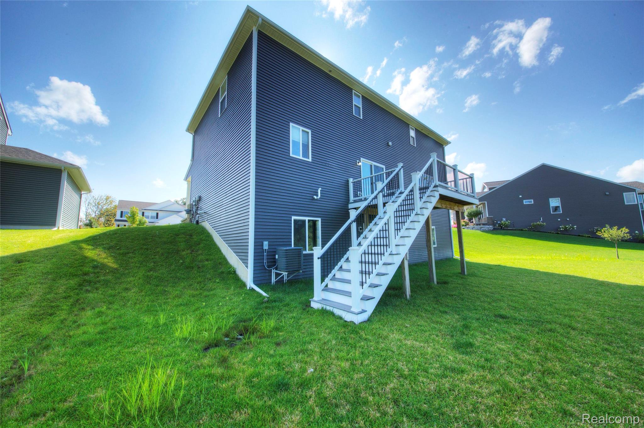 3040 Bogues View Drive