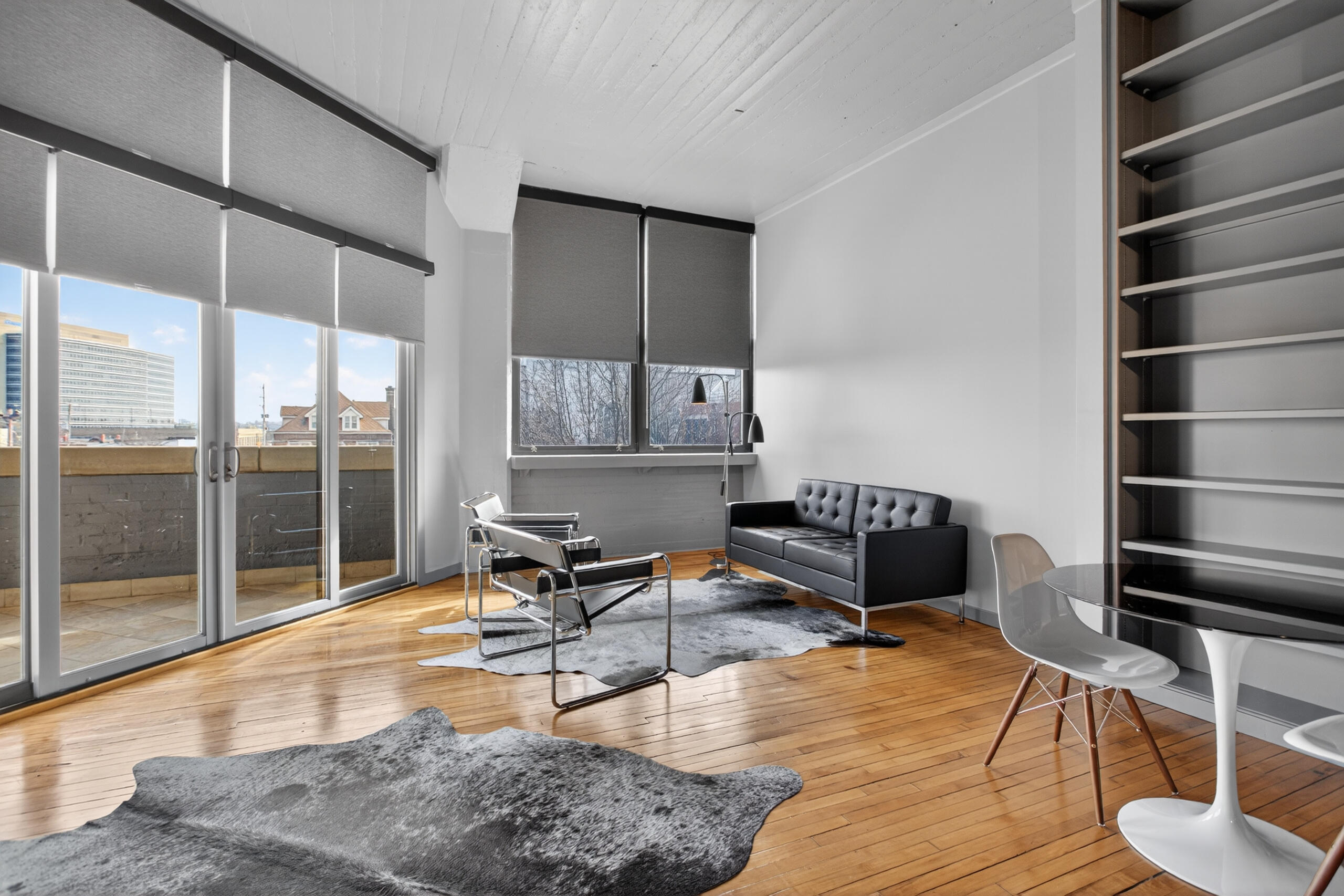 109 W Washington Avenue 16