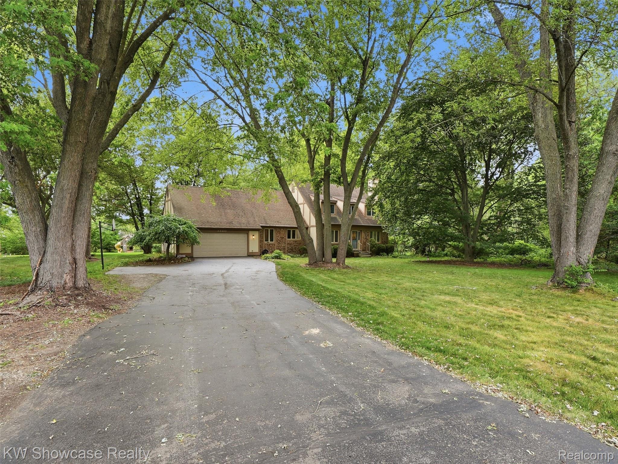 3360 Pleasant Valley Road