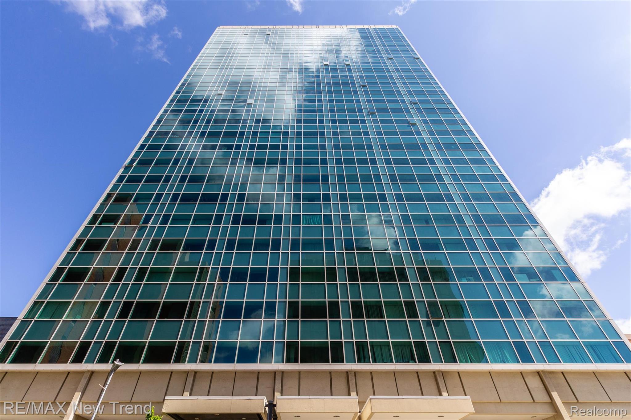 555 E WILLIAM Street 7G