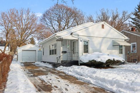 936 Dwight Avenue Kalamazoo City MI 49048