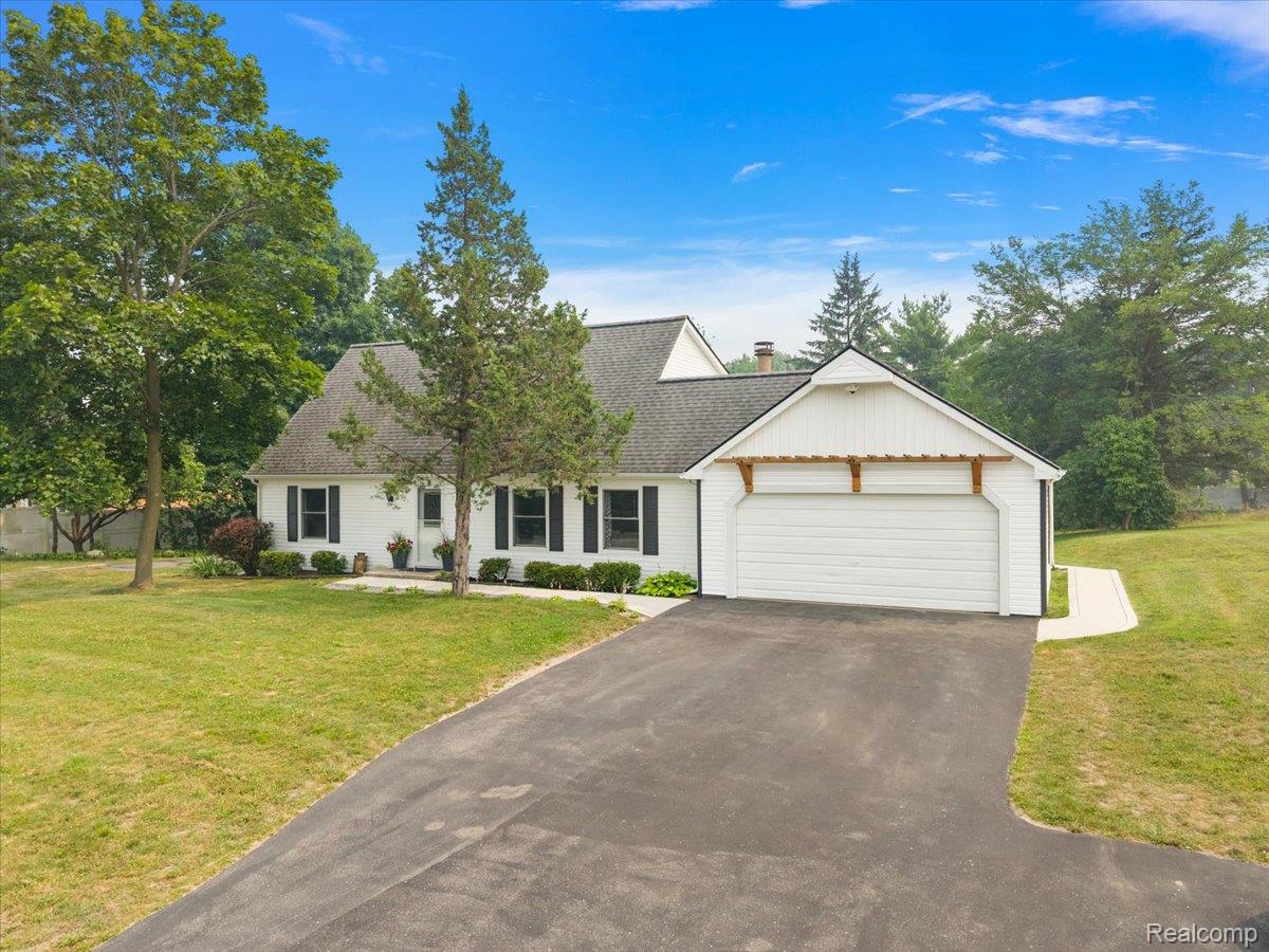 3365 Maybee Road