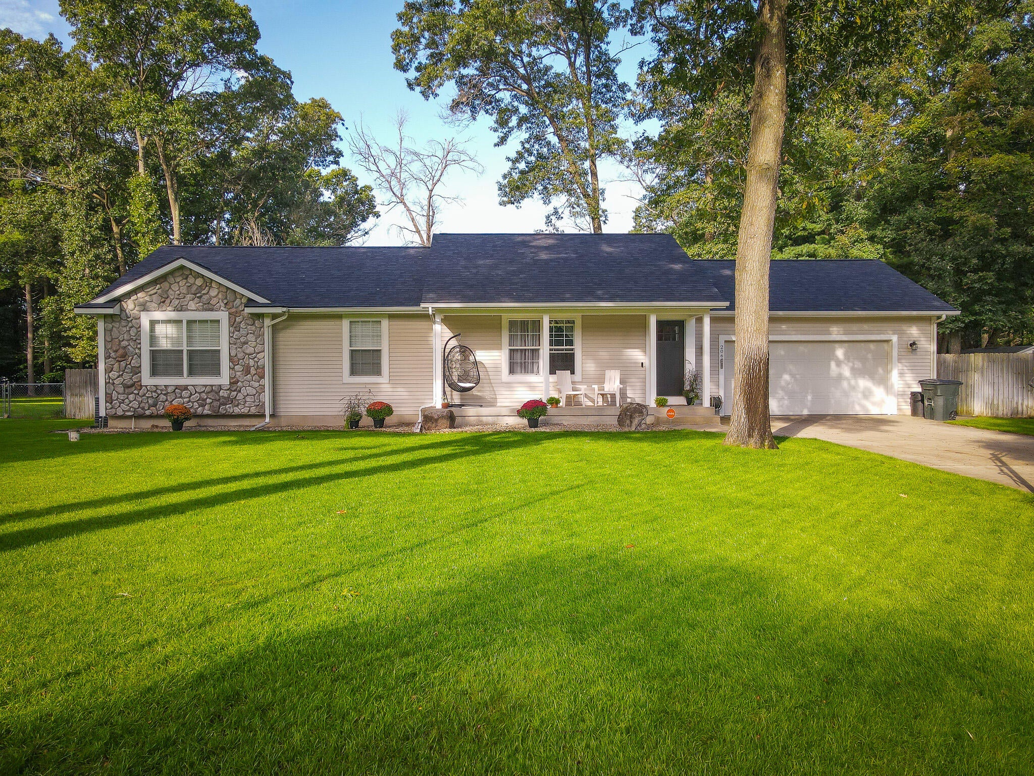 2063 Rambling Oak Drive