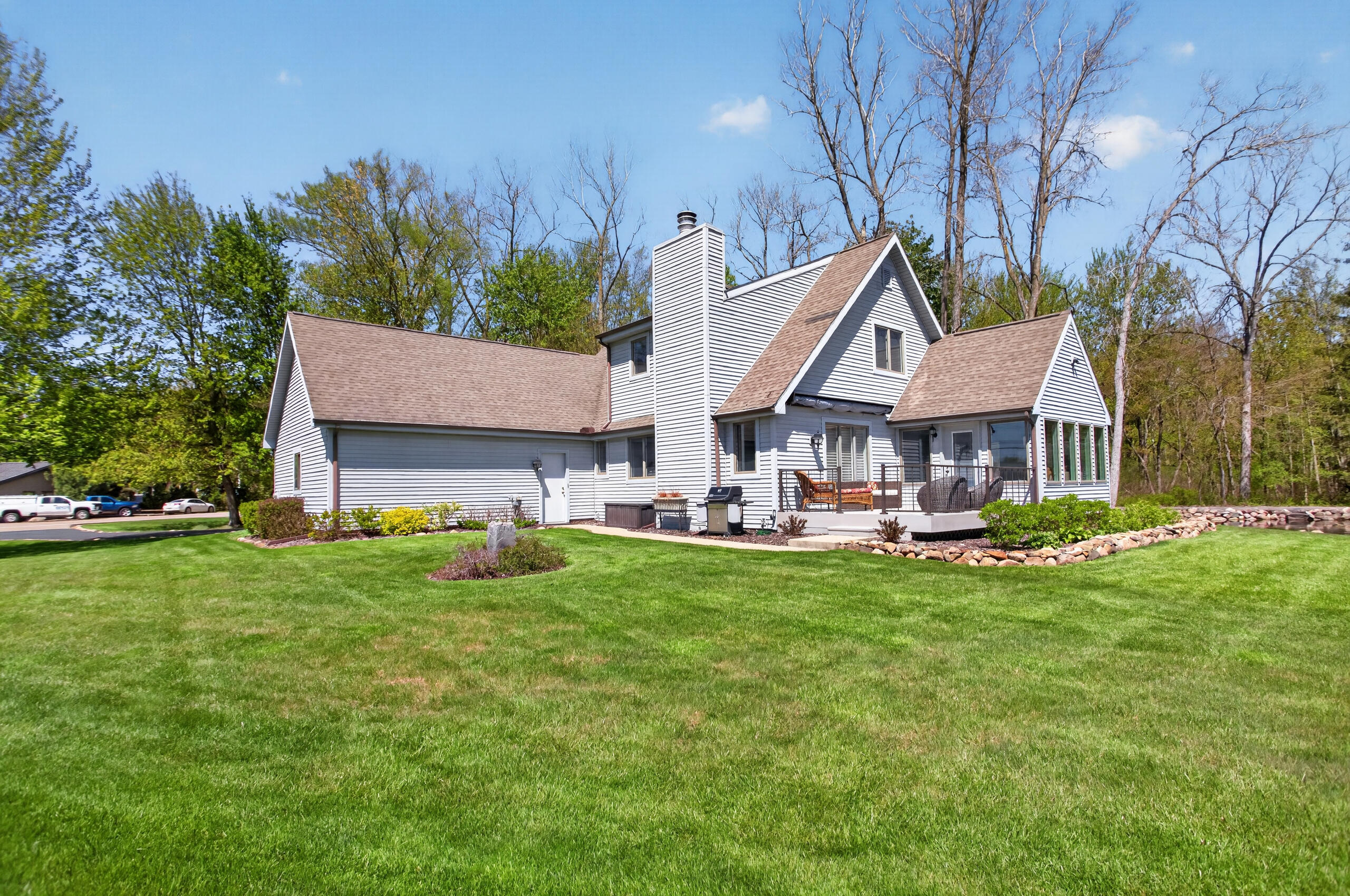 5745 Browns Lake Road