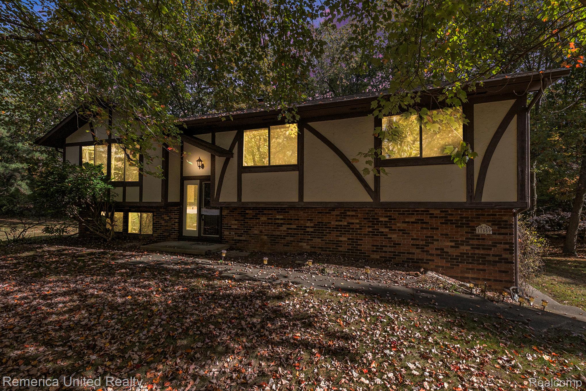 11589 Lombardy Court