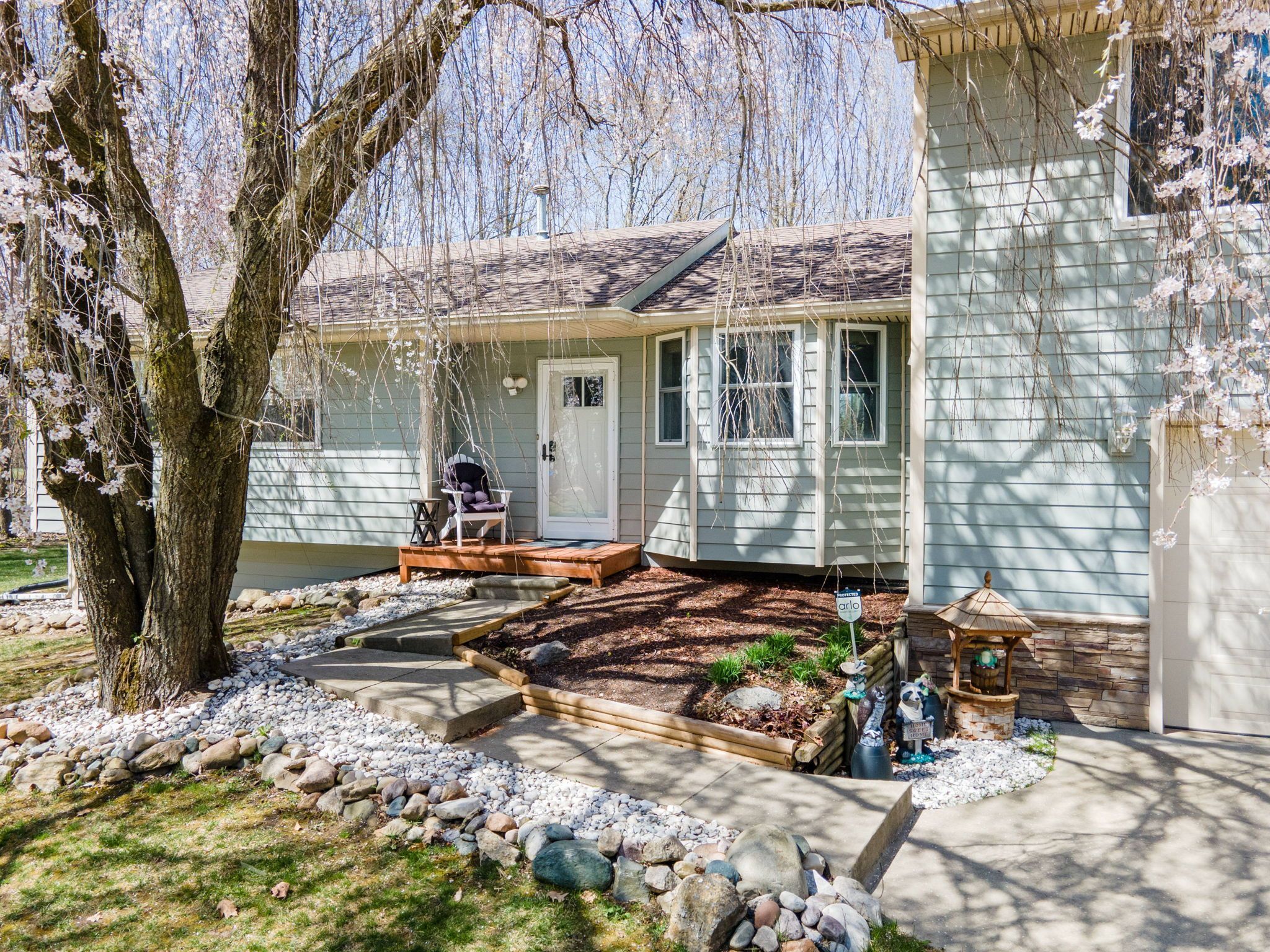 8660 SARGENT Road